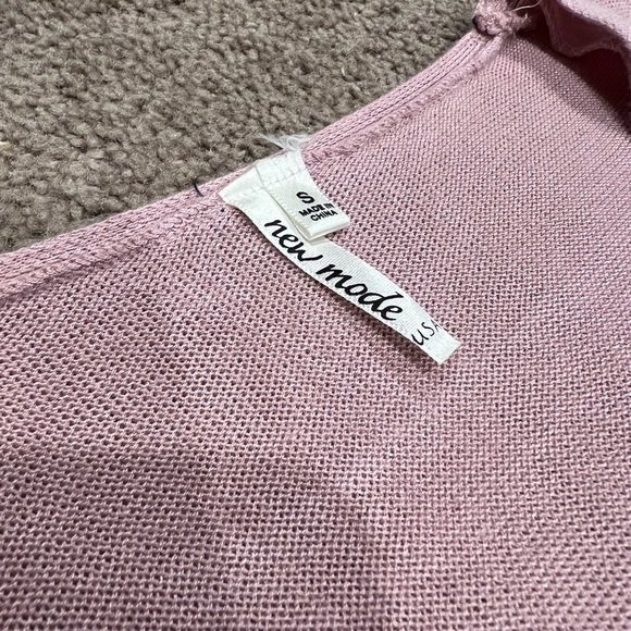 Muted Pink V-Neck Sweater - Picture 4 of 6